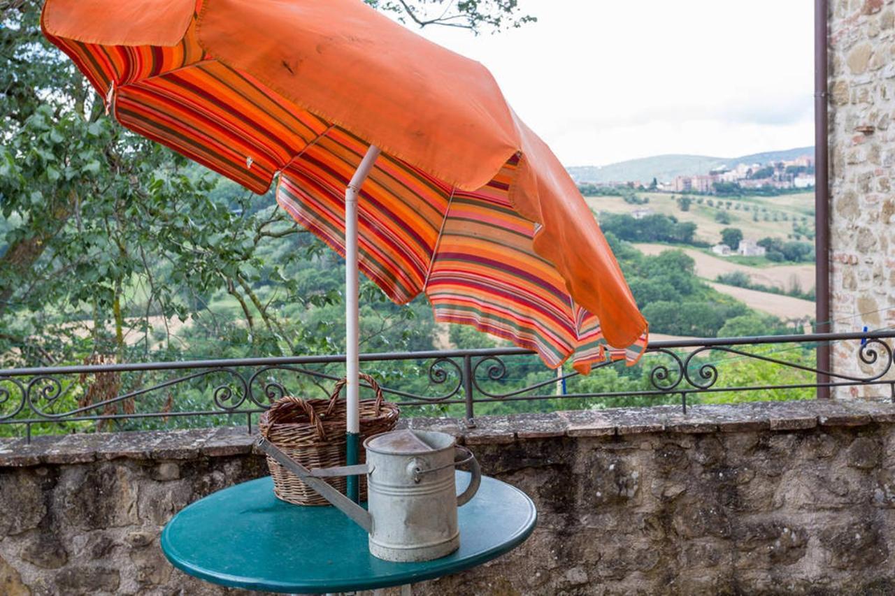 Agriturismo Il Poggio Degli Scoiattoli 佩鲁贾 外观 照片